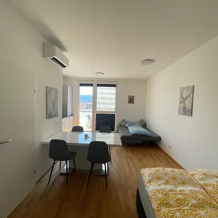 Penthouse Mit Balkon Appartement Klagenfurt am Woerthersee